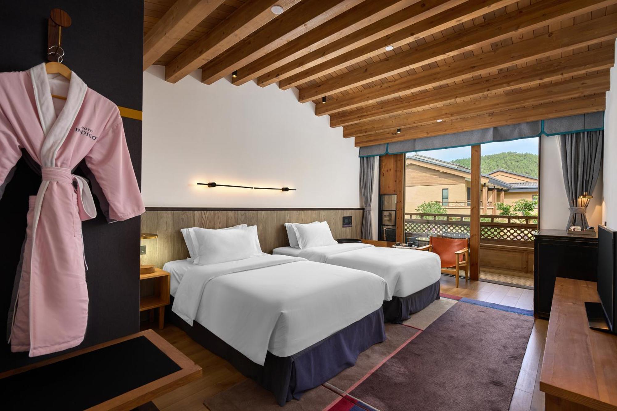 Hotel Indigo Lugu Lake By Ihg Lijiang  Exterior photo