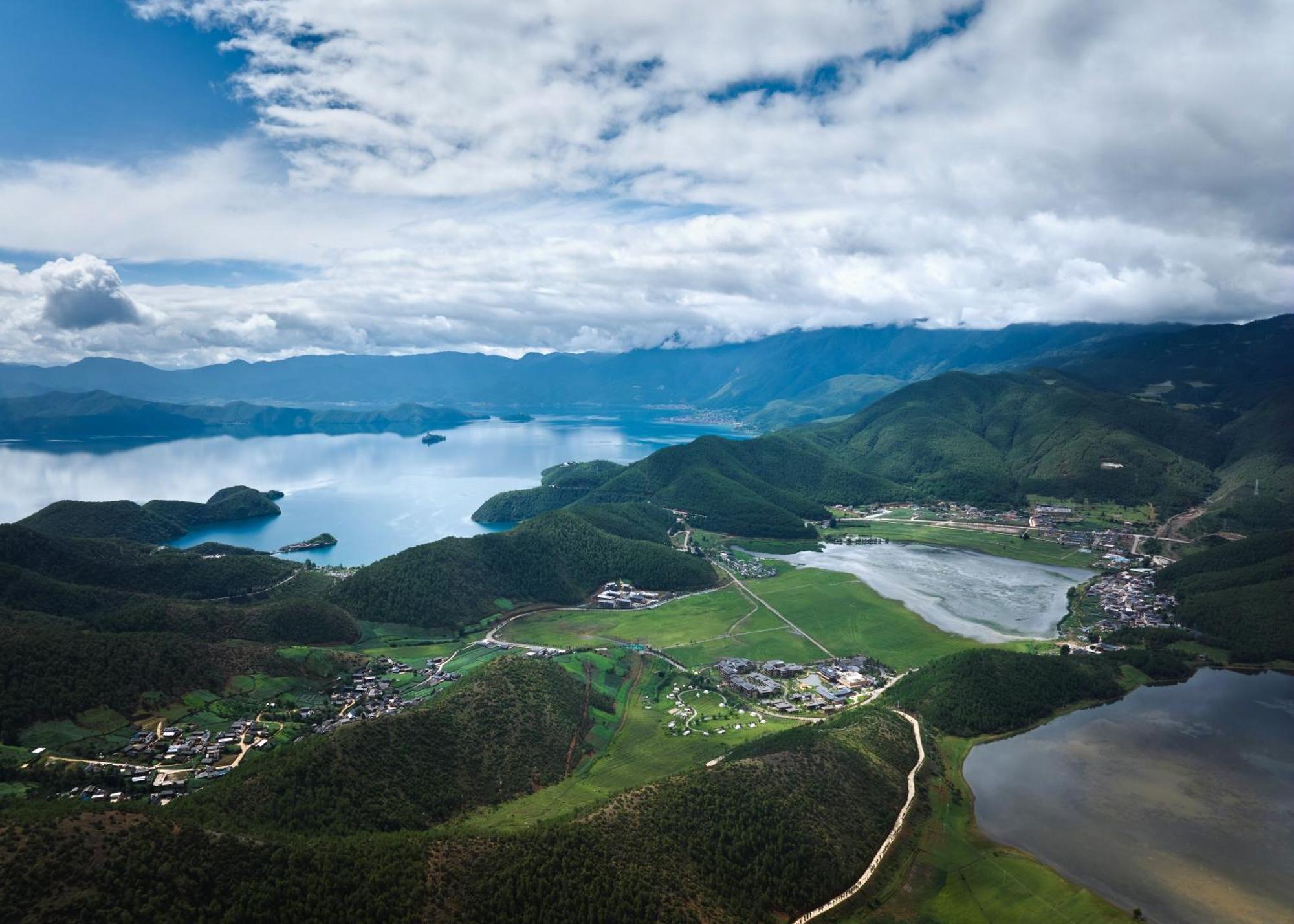 Hotel Indigo Lugu Lake By Ihg Lijiang  Exterior photo
