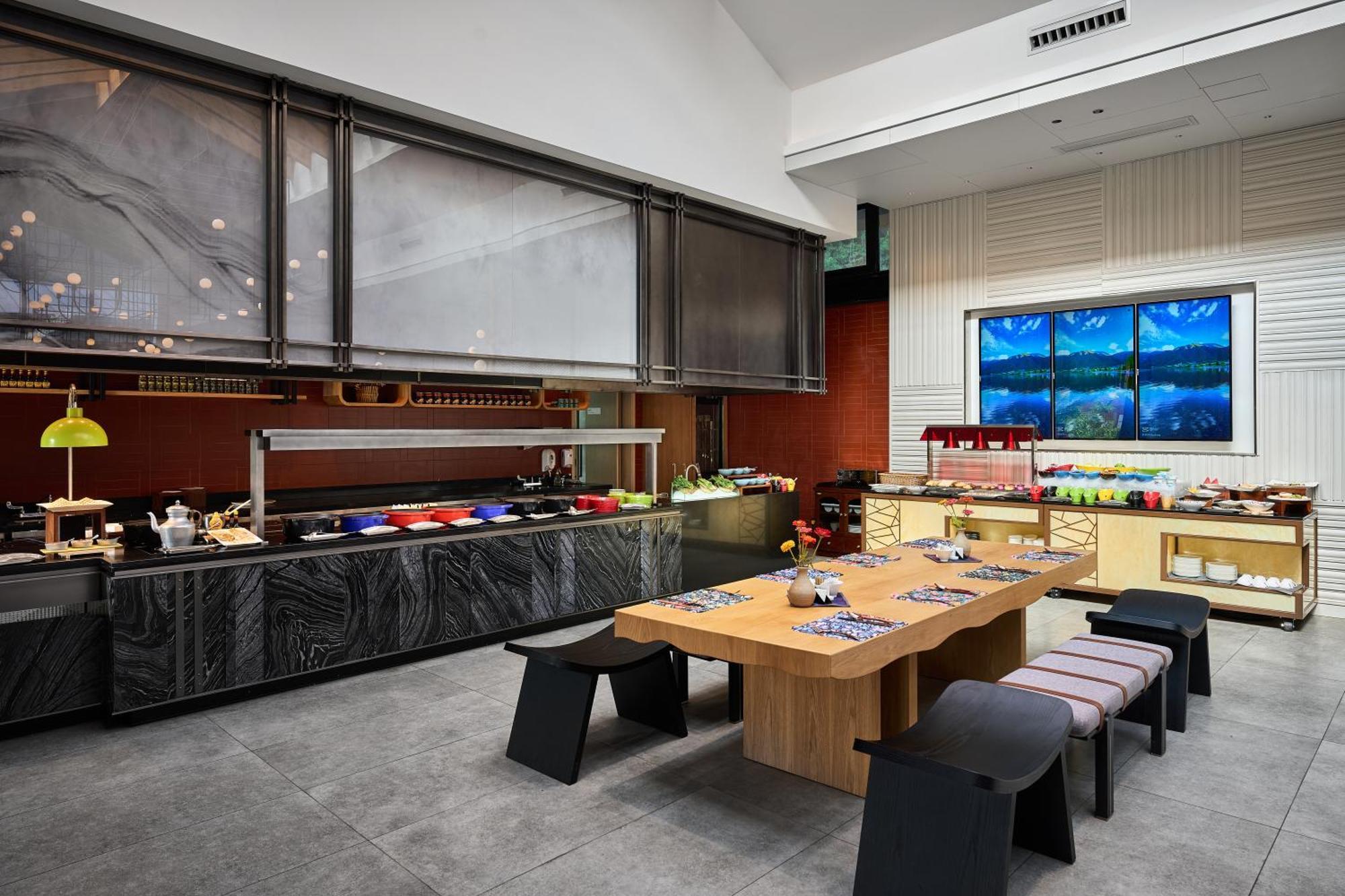 Hotel Indigo Lugu Lake By Ihg Lijiang  Exterior photo