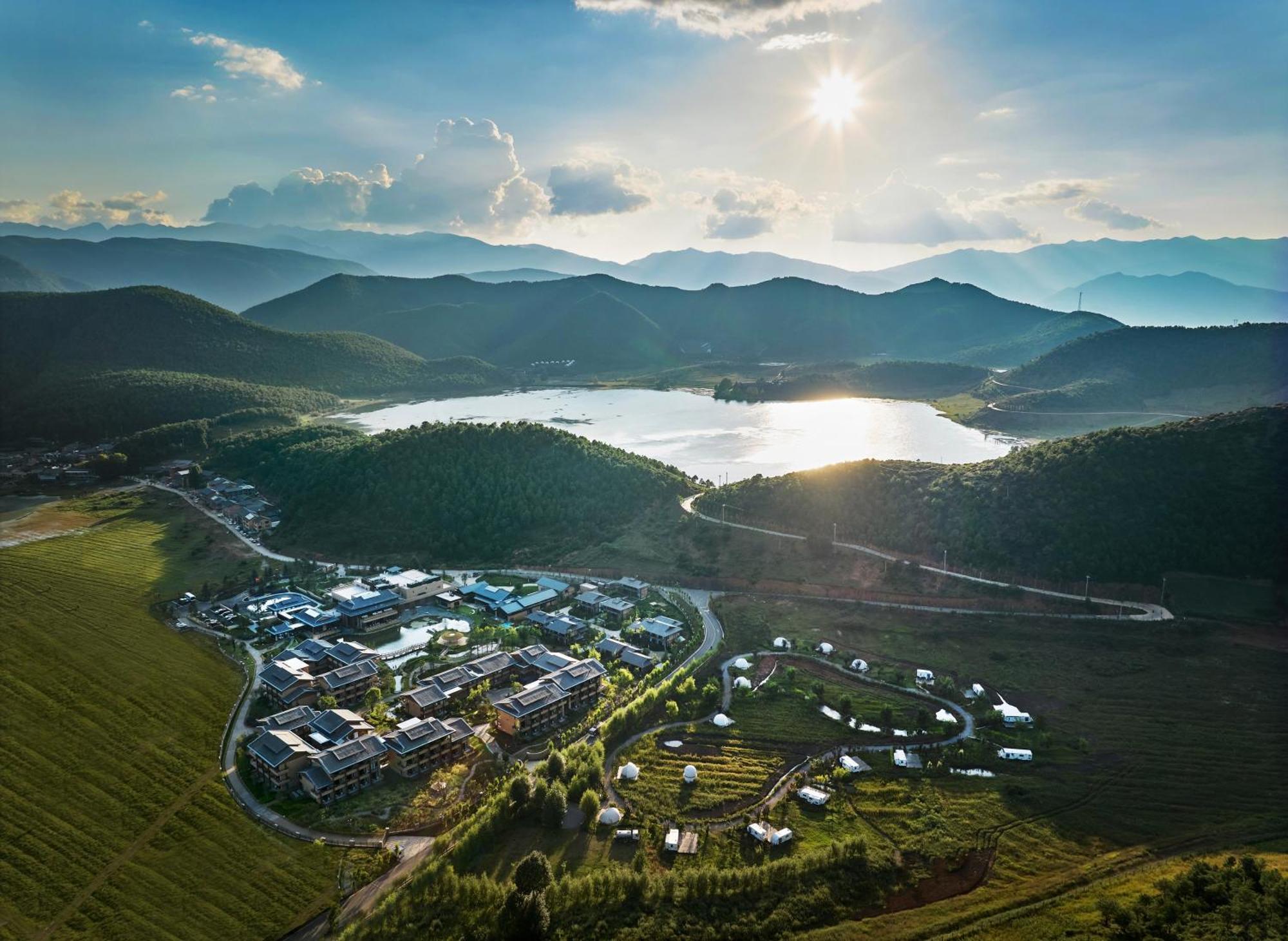 Hotel Indigo Lugu Lake By Ihg Lijiang  Exterior photo