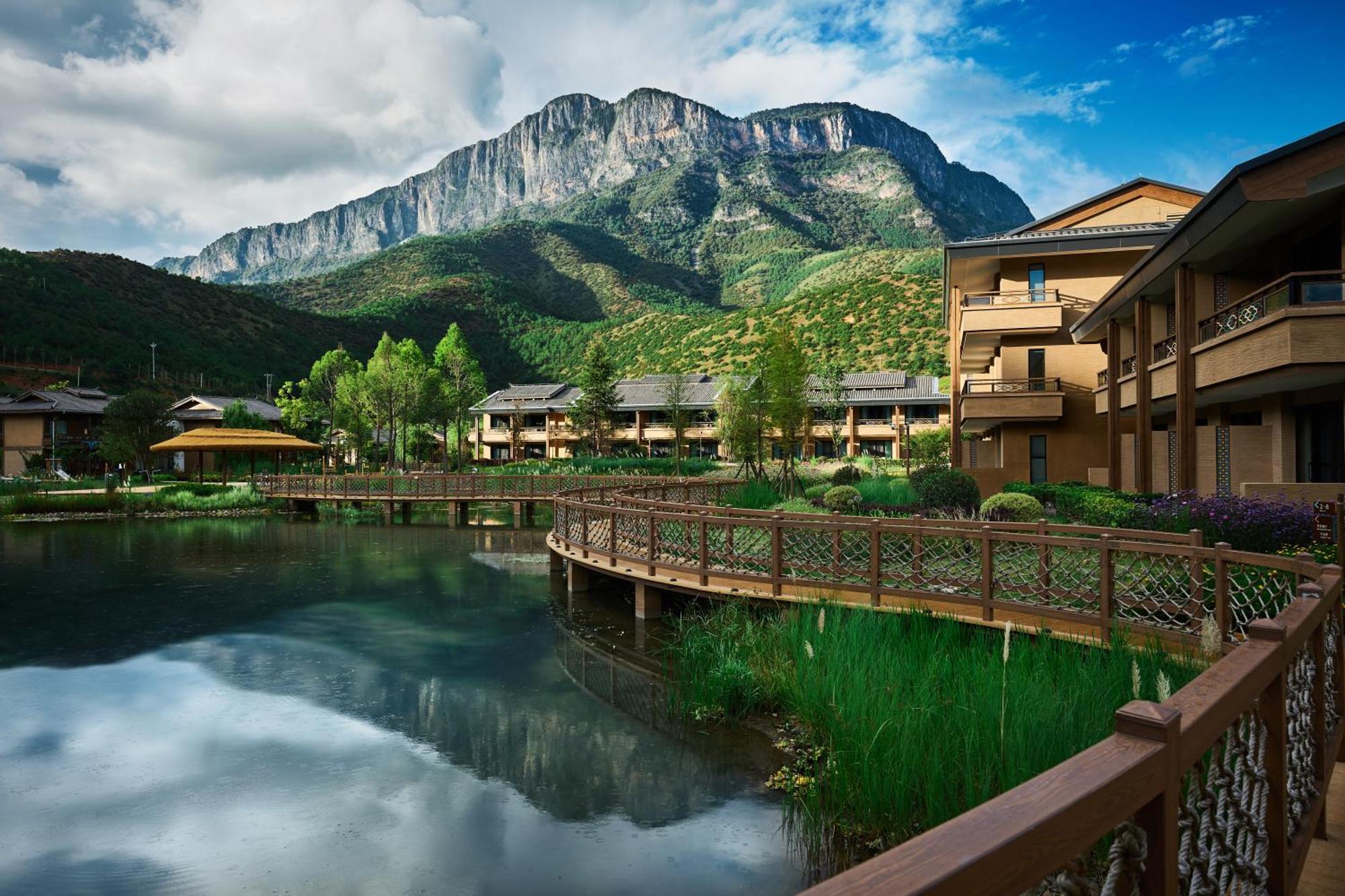 Hotel Indigo Lugu Lake By Ihg Lijiang  Exterior photo
